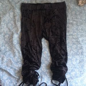 Women’s Plus Size Leggings with Lace-Up Back